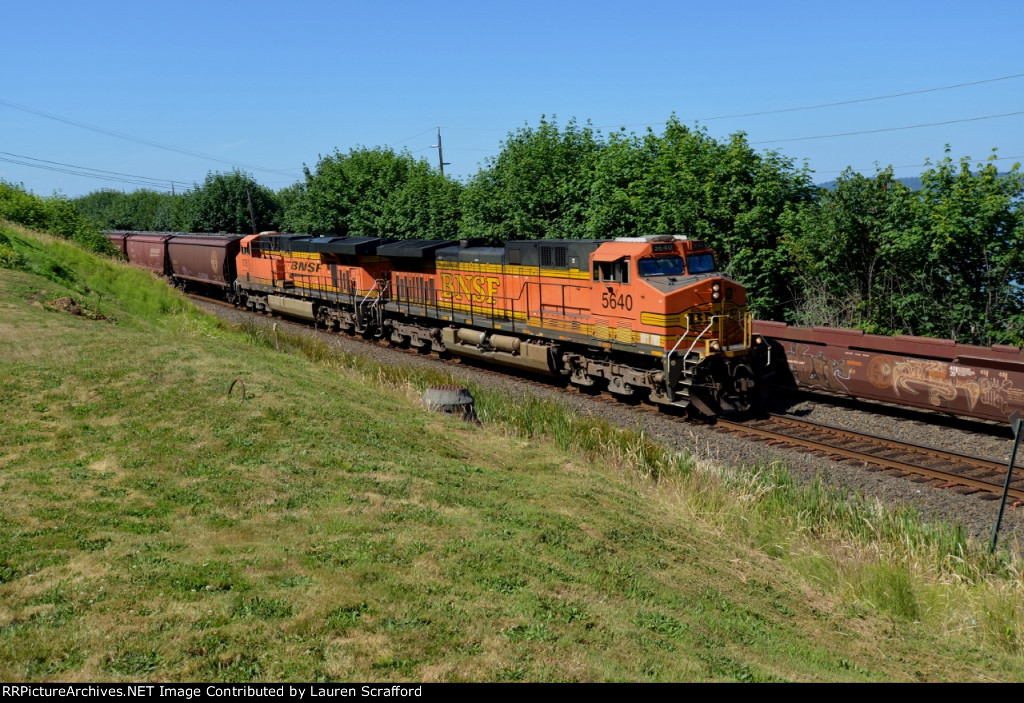 BNSF 5640 N/B